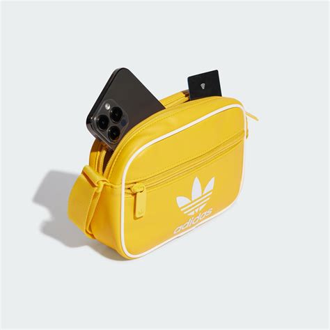 adidas airliner tasche weiß gold|adidas Adicolor Classic Mini Airliner Bag .